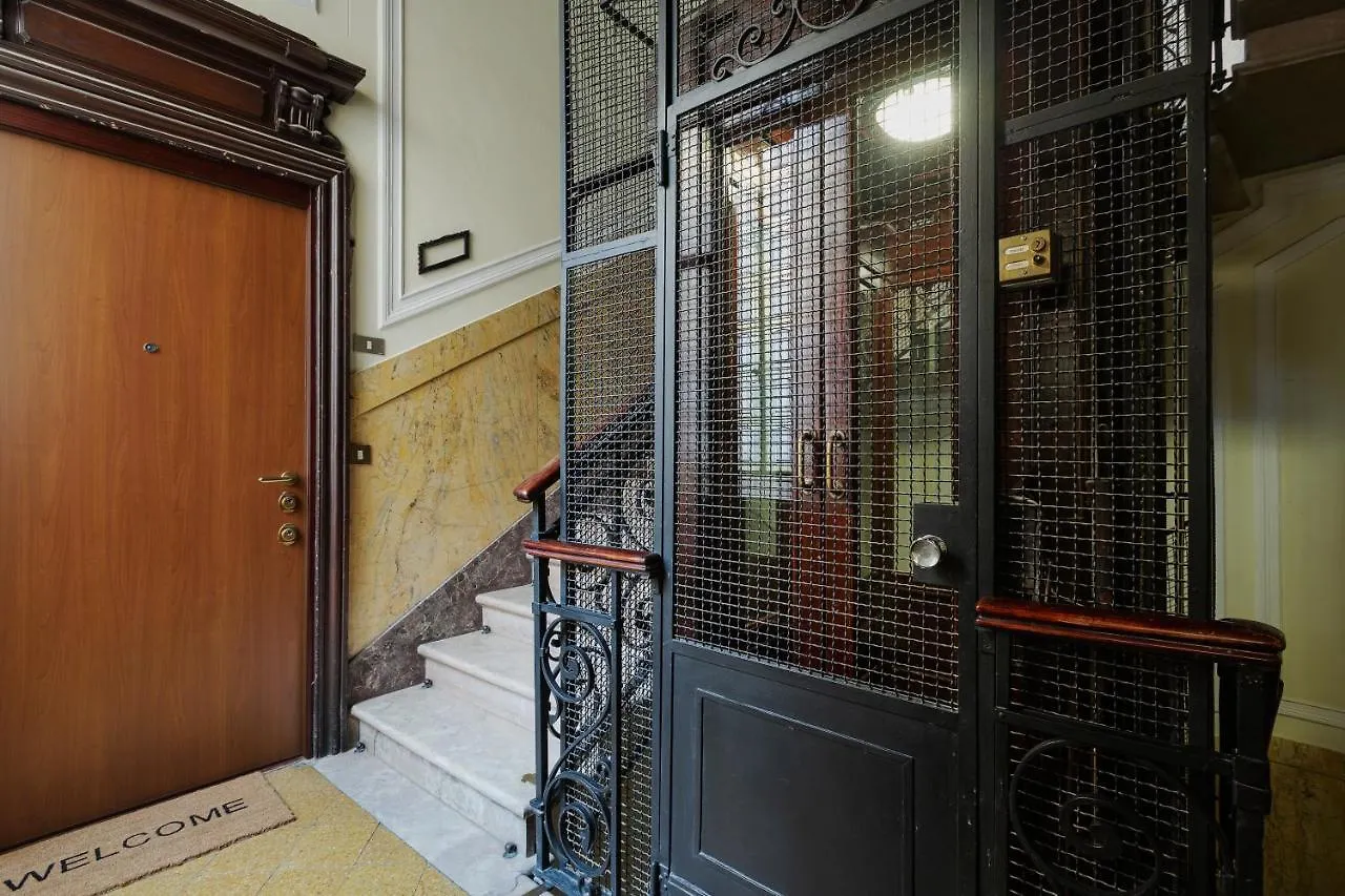 מילאנו Luxury & Liberty Duomo Apartment